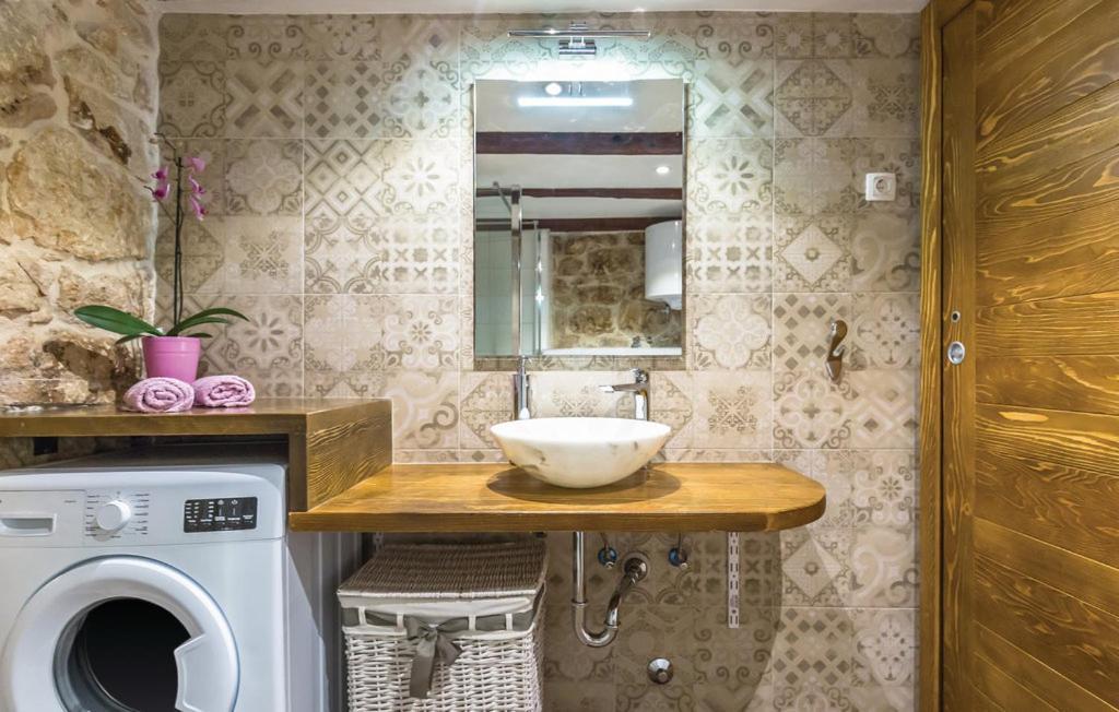 Holiday Home Zezevica - Heated Pool Sestanovac Экстерьер фото